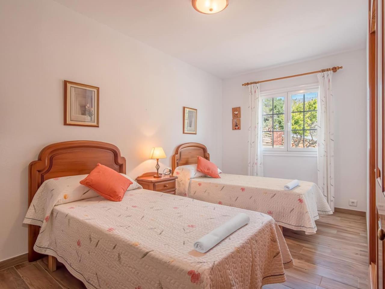 Villa Sur Binisafua Экстерьер фото