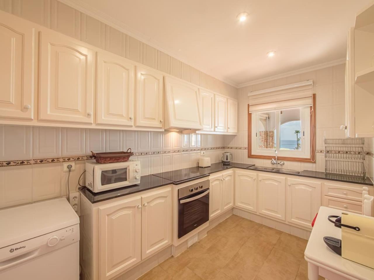 Villa Sur Binisafua Экстерьер фото